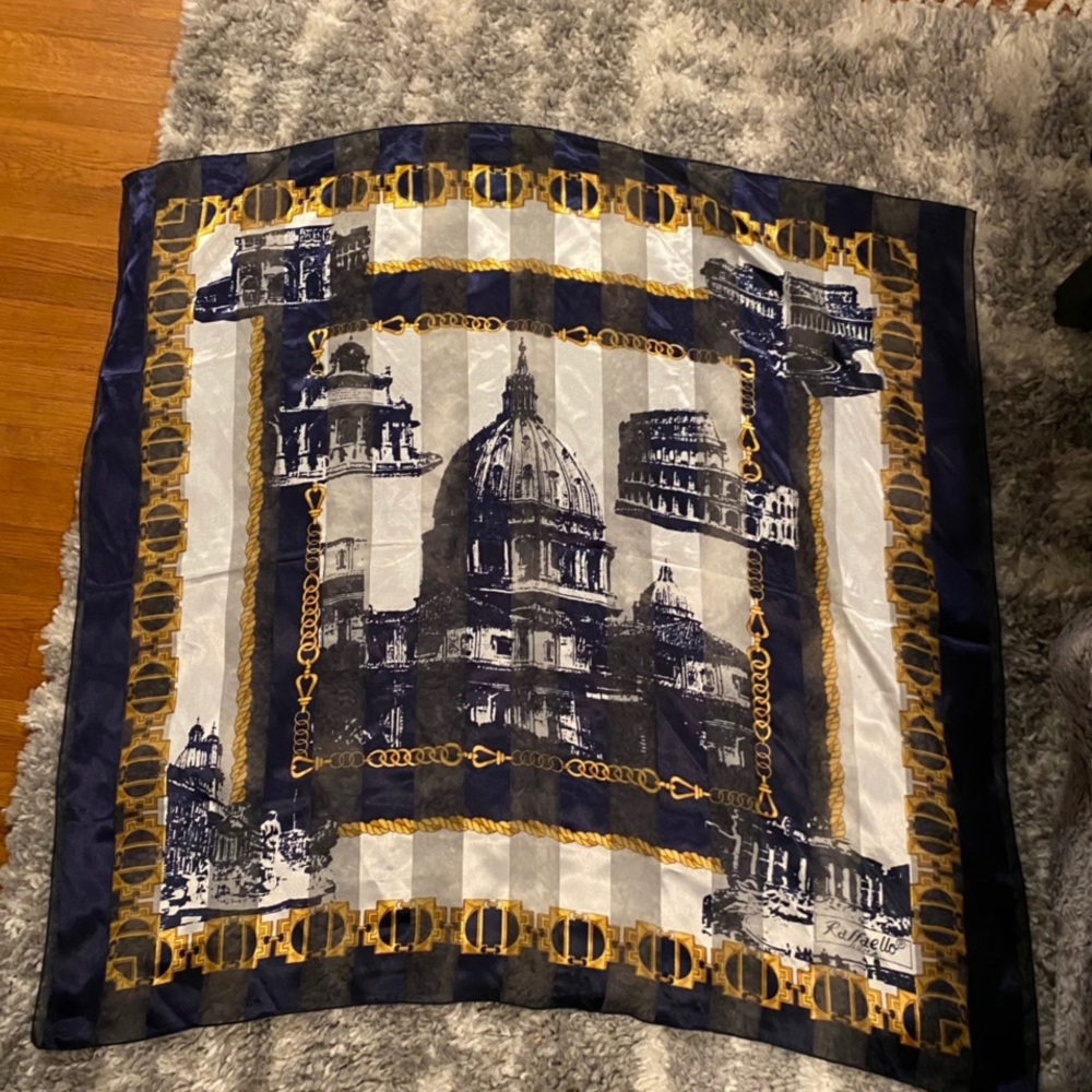 Scarf with scene of Rome
